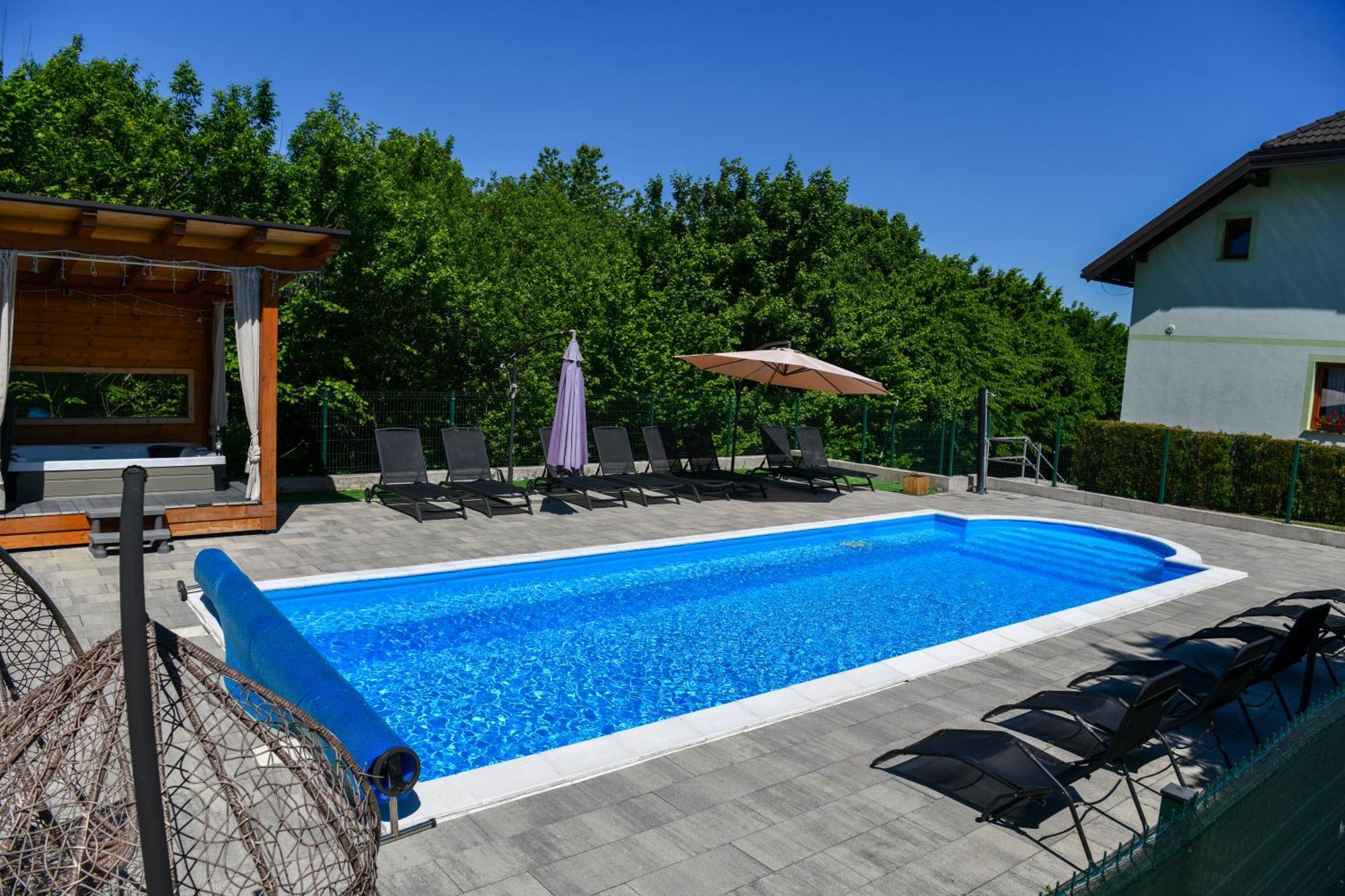 Villa Cancar กราโบวาซ ภายนอก รูปภาพ
