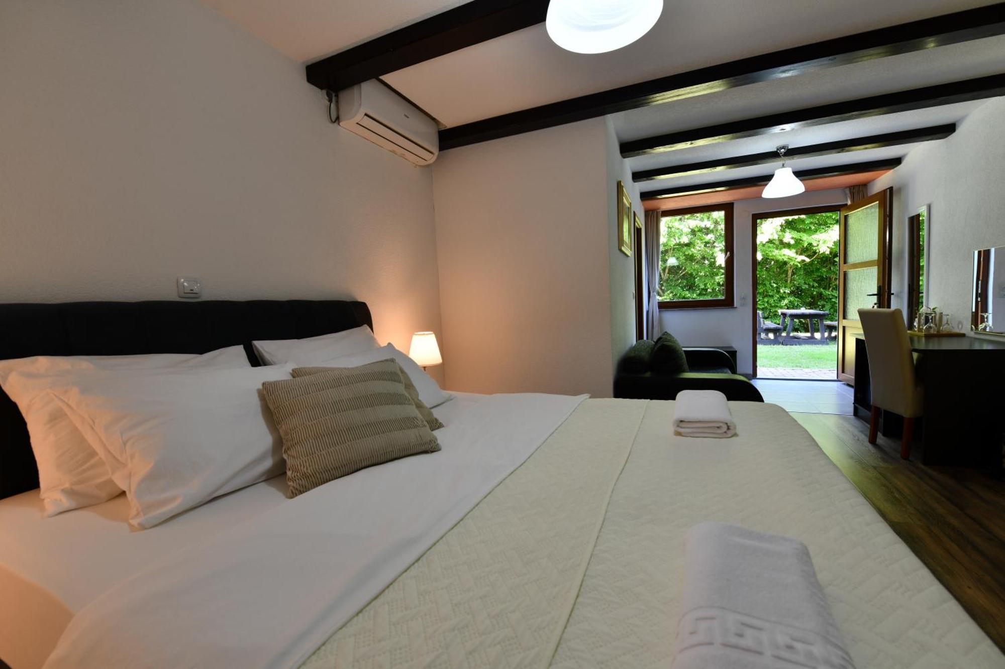 Villa Cancar กราโบวาซ ภายนอก รูปภาพ